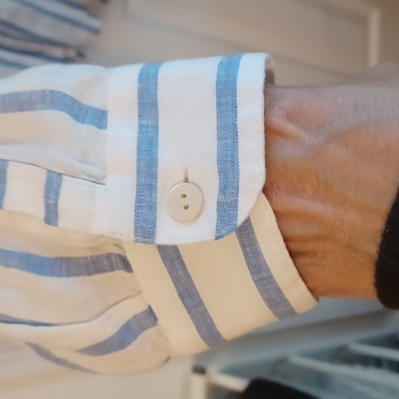 J. Jill Love Linen blue and white striped blouse, size large - Picture 5 of 11